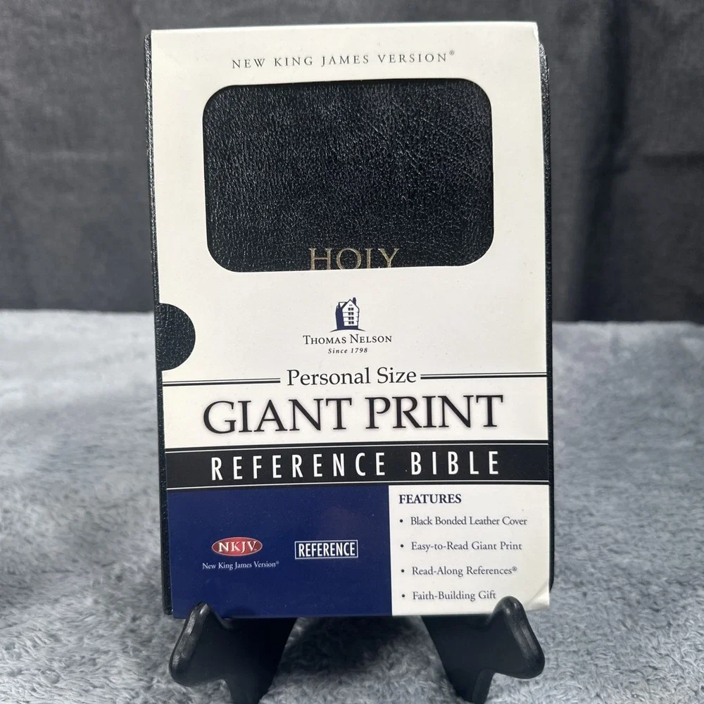 NKJV Giant Print Edition Bible Black Bonded Leather 9781404182578 Thomas Nelson